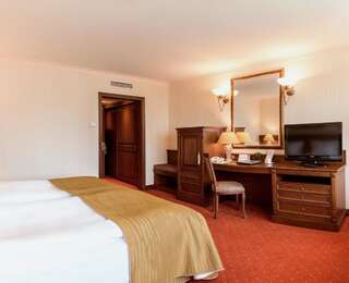 Отель Бутик Отель Кристал Палас София Представительский двухместный номер с 1 кроватью или 2 отдельными кроватями-9